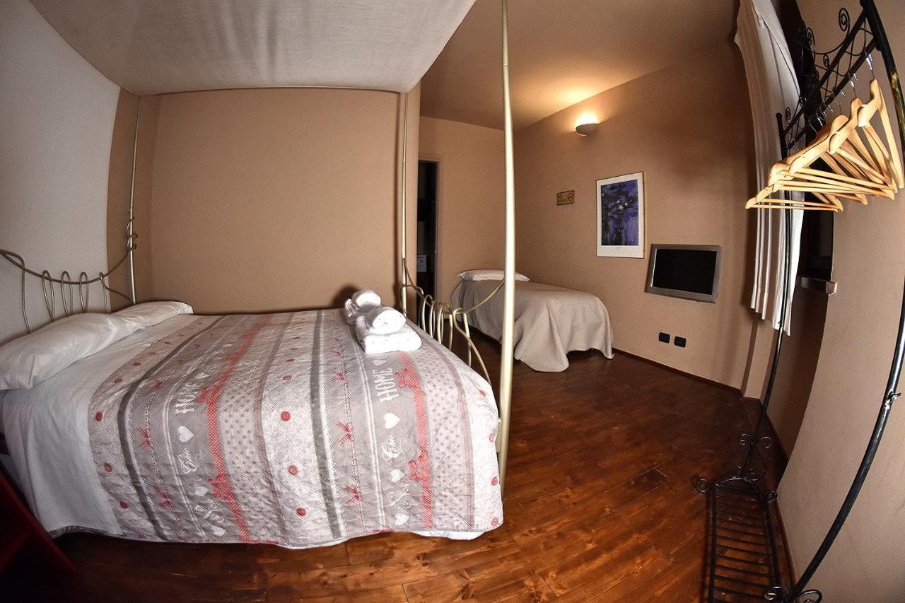 Prigioni House Bed & Breakfast Peschiera del Garda Exterior photo