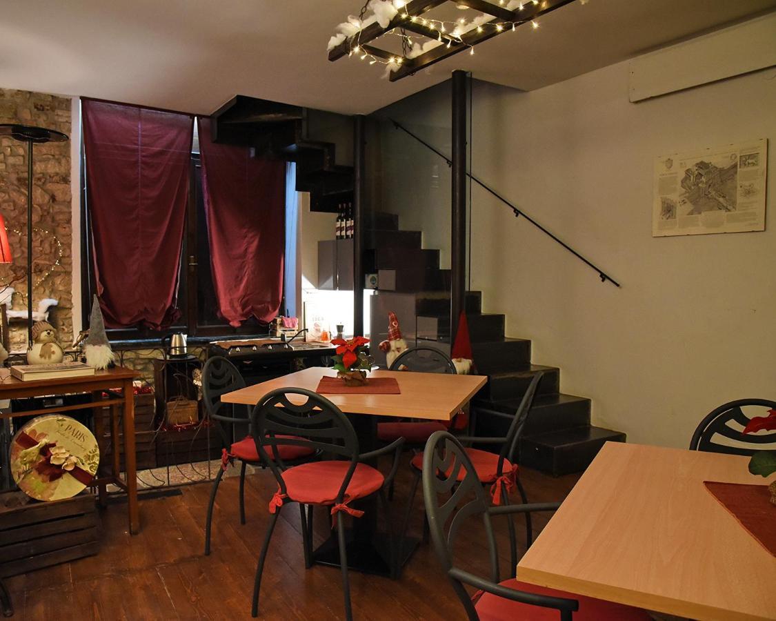 Prigioni House Bed & Breakfast Peschiera del Garda Exterior photo