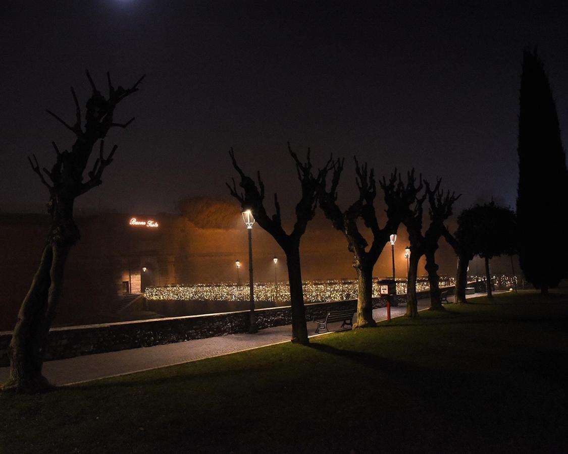 Prigioni House Bed & Breakfast Peschiera del Garda Exterior photo